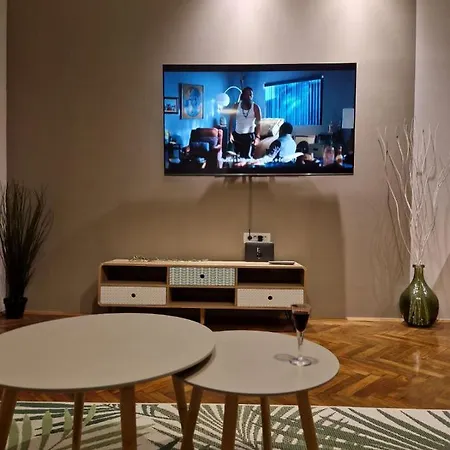 Citygem - Just Perfect For Two Pula